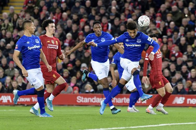 备战德比，被召回的外租小将奥贡奈耶被召入卡里克一线队训练